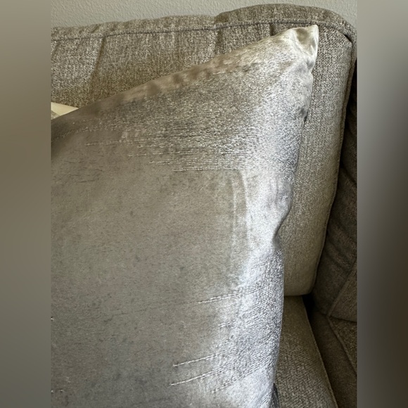 Z Gallerie Modern Silver, black, ivory 24”x24”pillow cover set of 2. - Picture 6 of 11